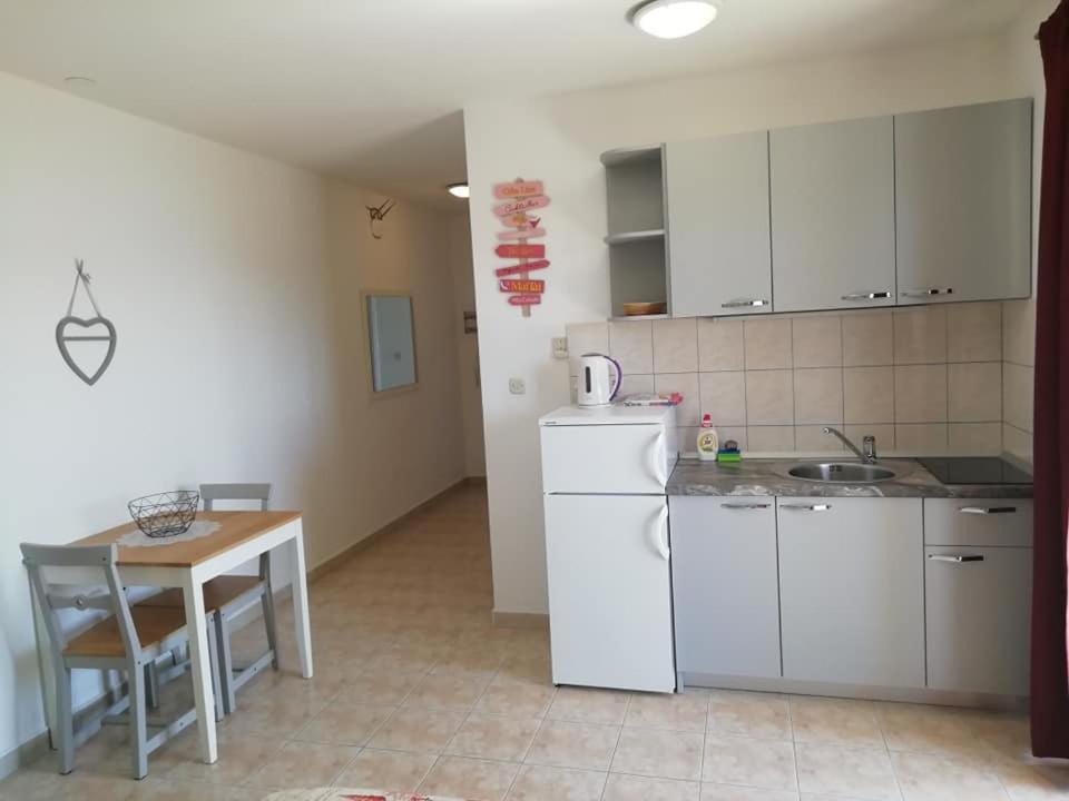 Apartmani Roko, Sevid Marina Εξωτερικό φωτογραφία